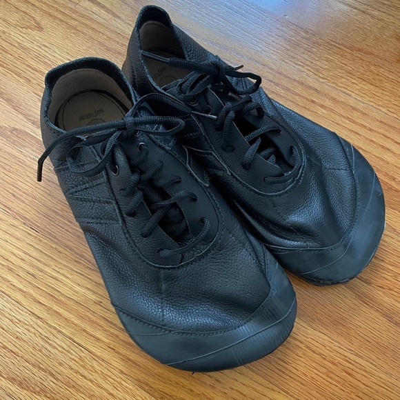Softstar Other - Softstar Primal Runamoc Megagrip Black Leather Casual Shoes Size 8 Wide
